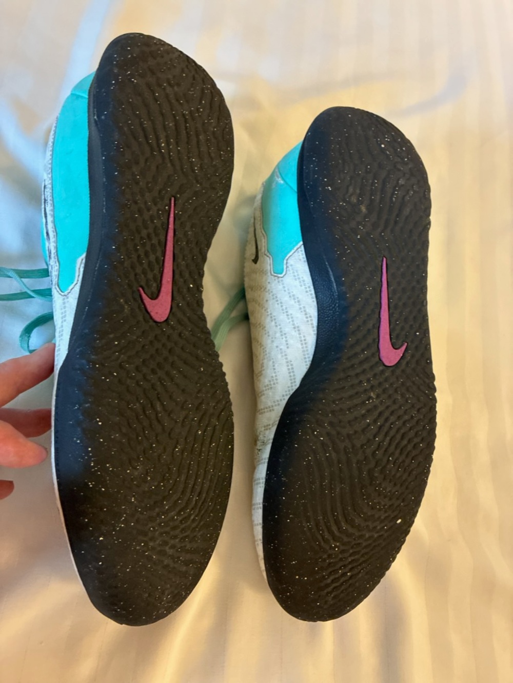 Nike Phantom GX Futsal Shoe, Teal and White - Picture 5 of 5